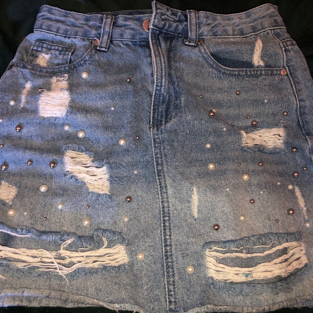 Pearl jeans skirt
